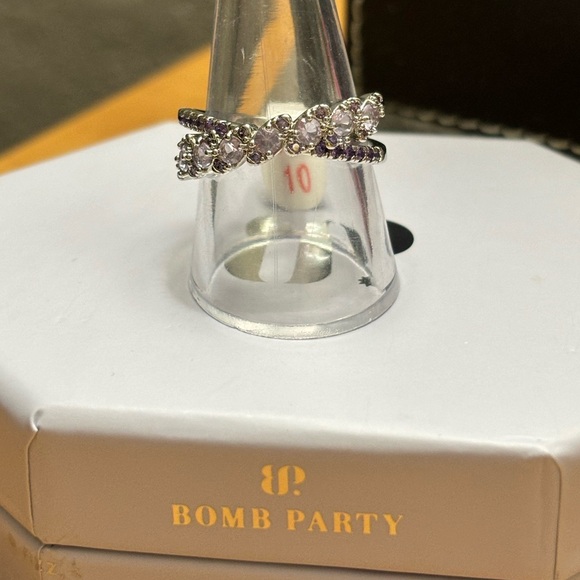NWT BOMB PARTY RING SIZE 10! - Picture 2 of 4